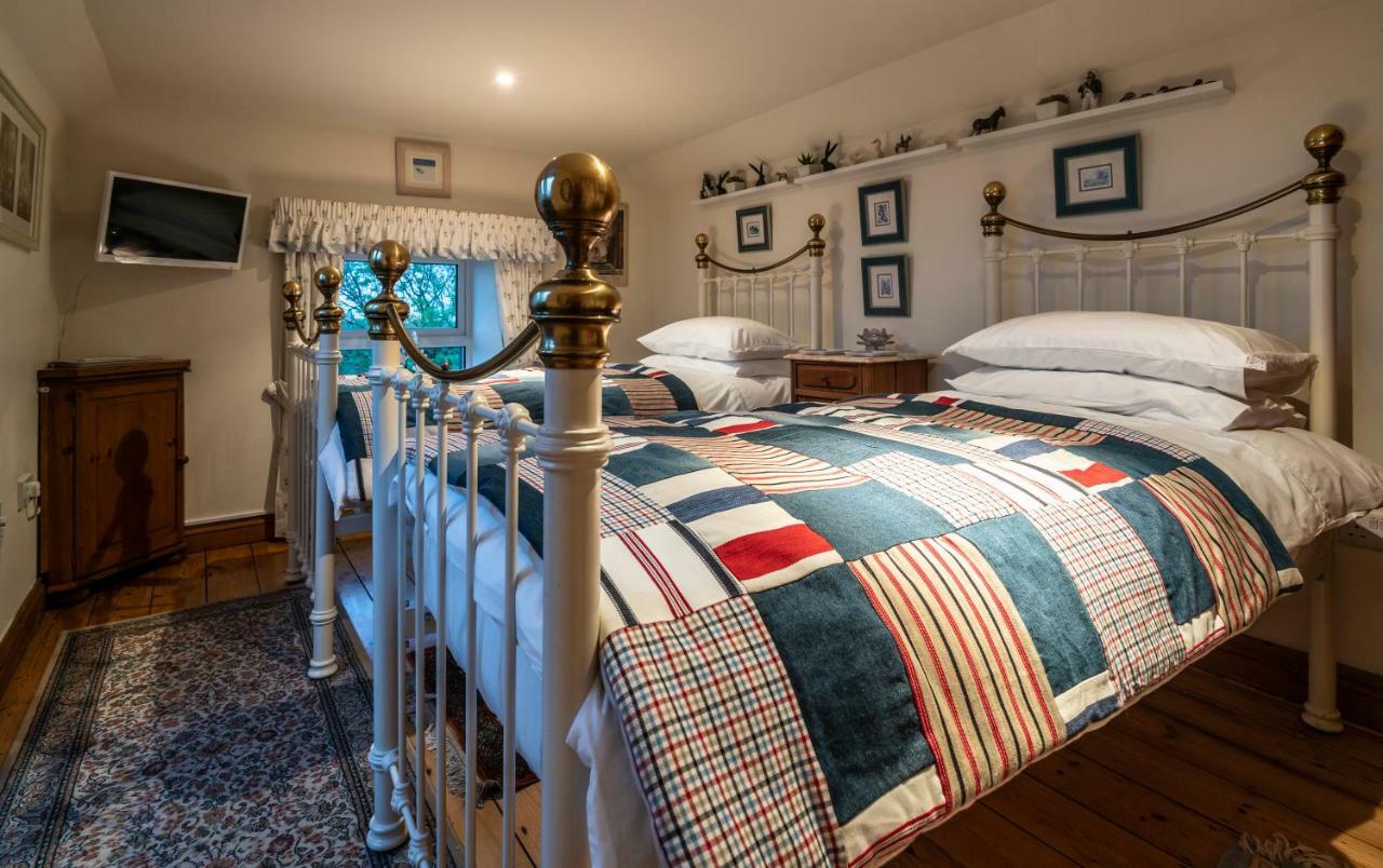 카멜퍼드 Melorne Farm B&B 외부 사진